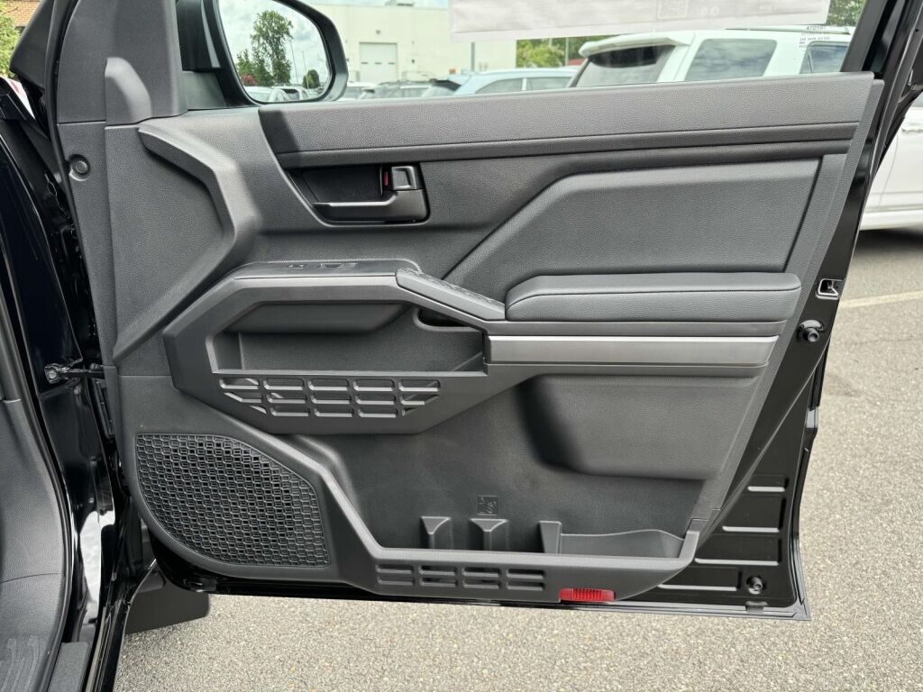 2025 Toyota Tacoma SR5 Fredericksburg VA
