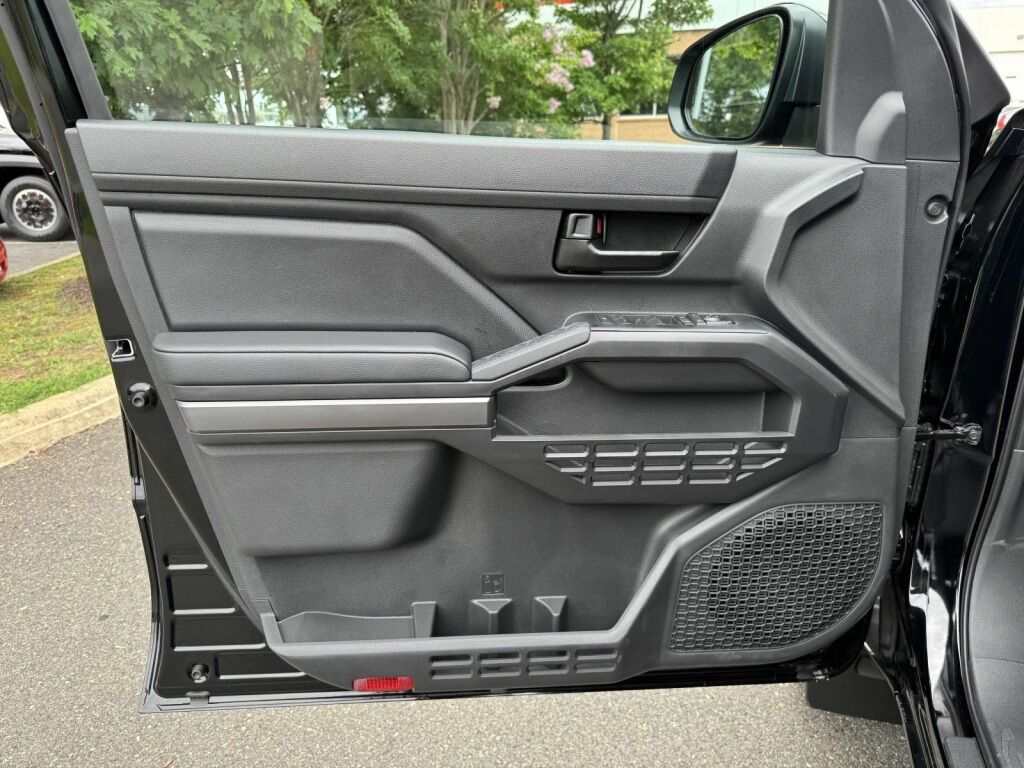 2025 Toyota Tacoma SR5 Fredericksburg VA