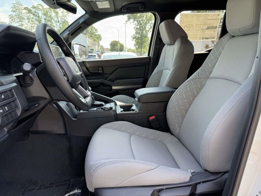 2025 Toyota Tacoma SR5 Fredericksburg VA
