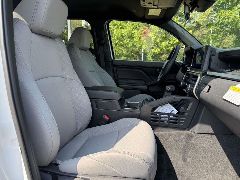 2025 Toyota Tacoma SR5 Fredericksburg VA