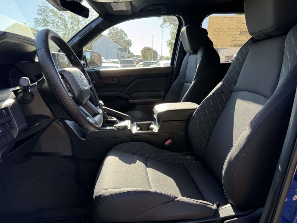 2025 Toyota Tacoma SR5 Fredericksburg VA