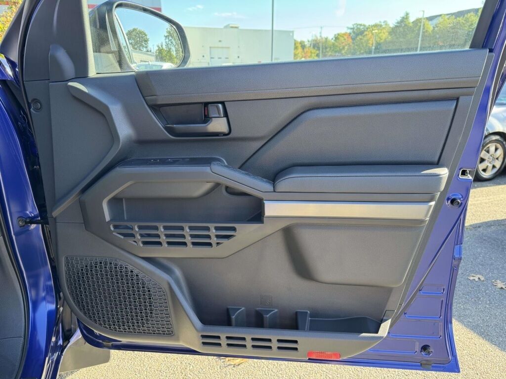 2025 Toyota Tacoma SR5 Fredericksburg VA