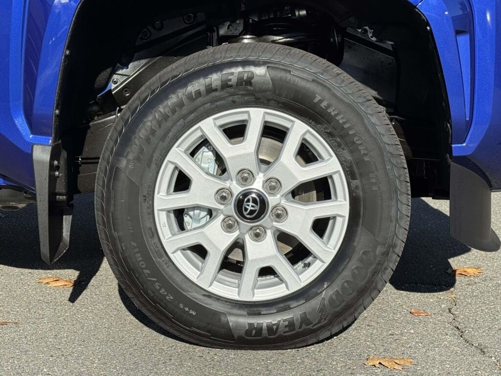 2025 Toyota Tacoma SR5 Fredericksburg VA