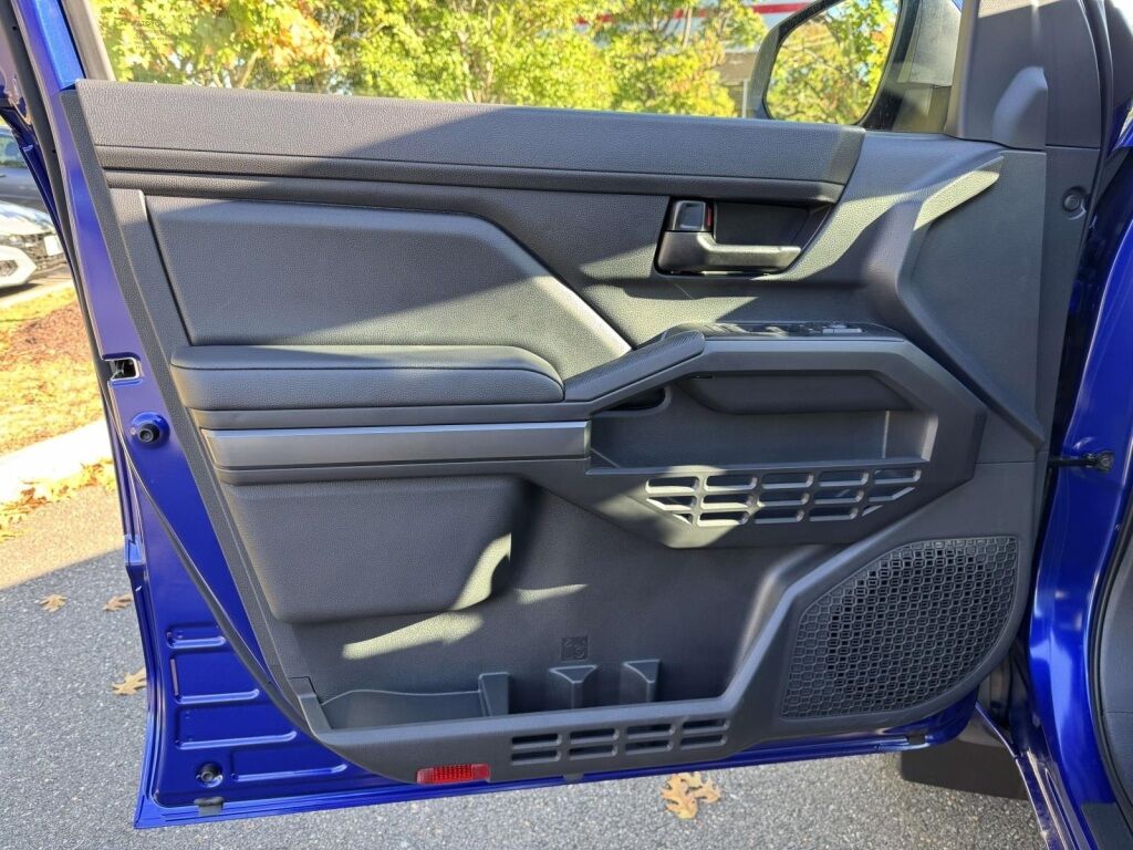 2025 Toyota Tacoma SR5 Fredericksburg VA