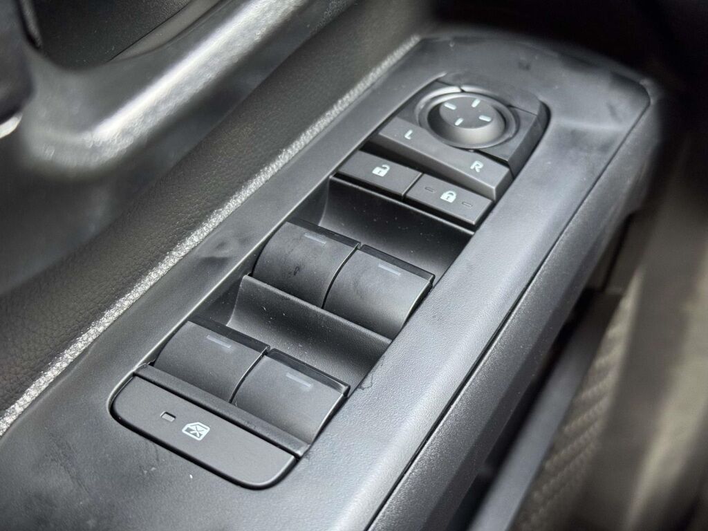 2025 Toyota Tacoma SR5 Fredericksburg VA