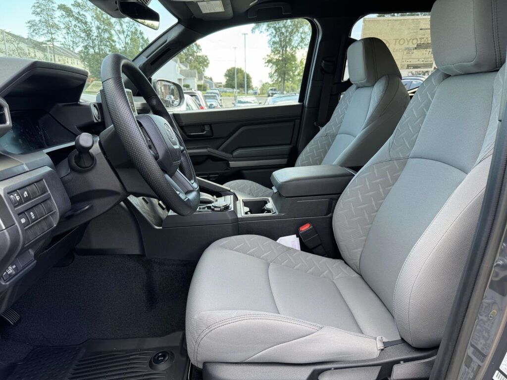 2025 Toyota Tacoma SR5 Fredericksburg VA