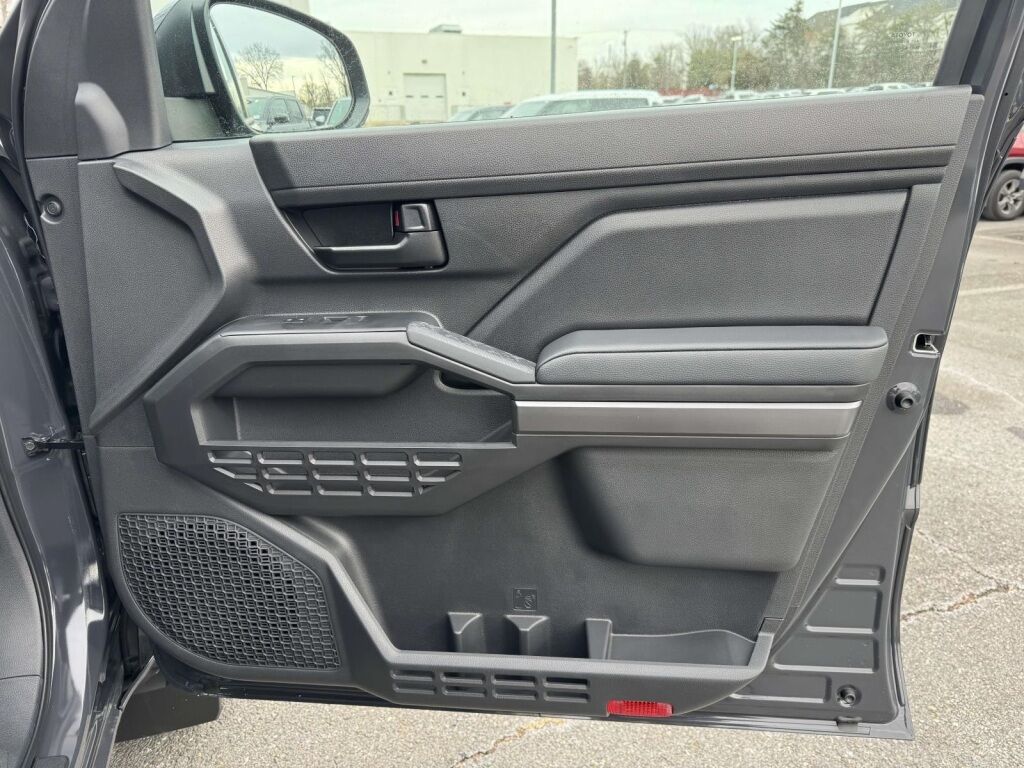 2025 Toyota Tacoma SR5 Fredericksburg VA