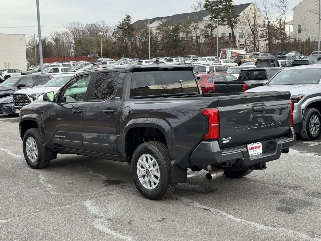 2025 Toyota Tacoma SR5 Fredericksburg VA