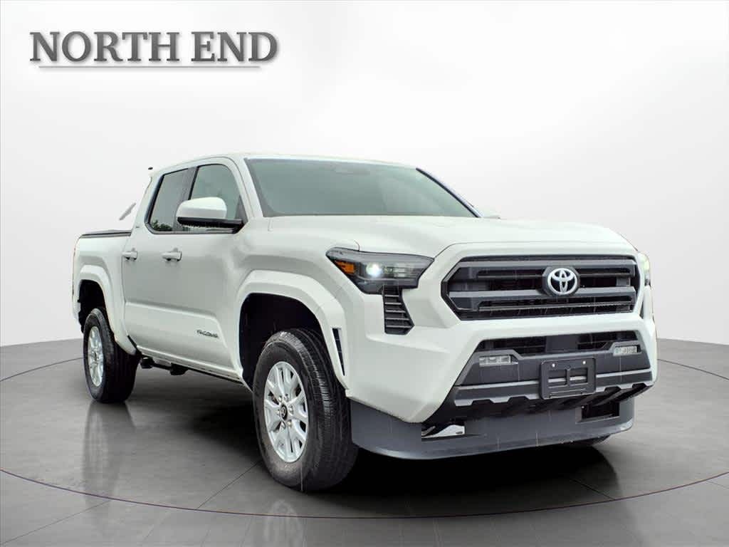 2025 Toyota Tacoma SR5 Lunenburg MA