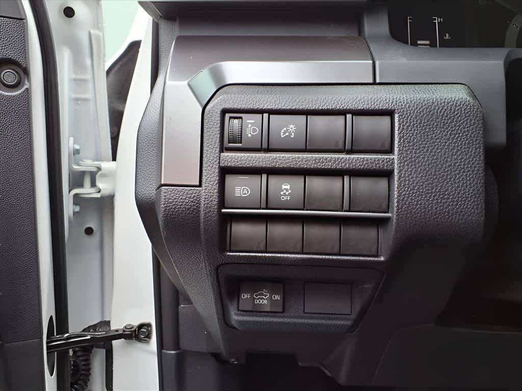 2025 Toyota Tacoma SR5 Lunenburg MA
