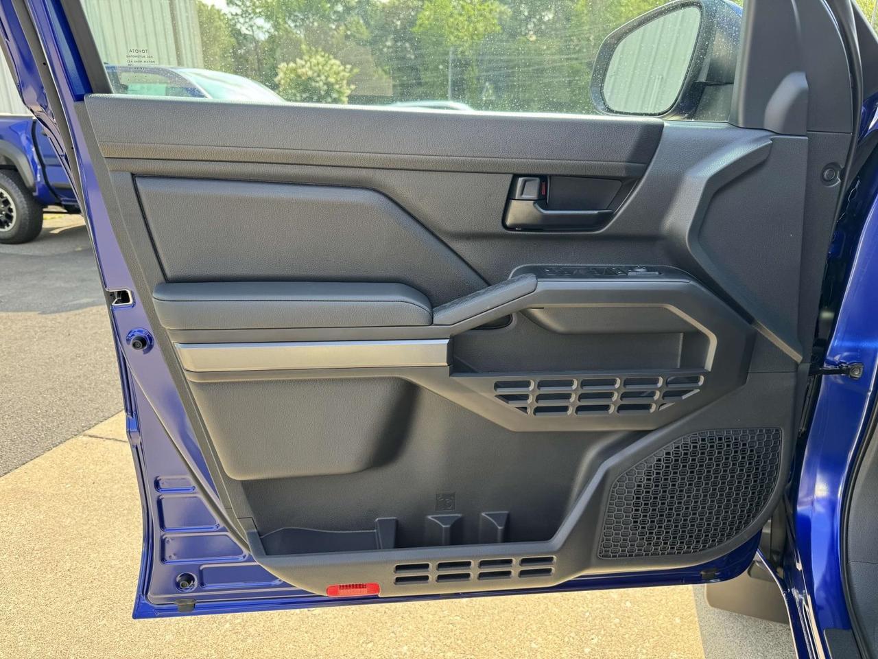 2025 Toyota Tacoma SR5 Fredericksburg VA