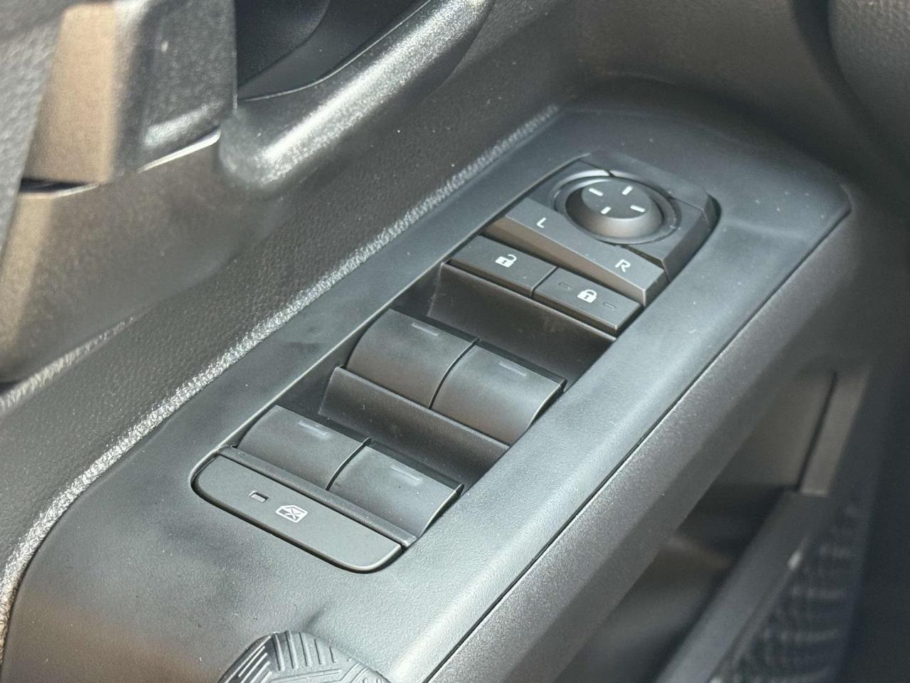 2025 Toyota Tacoma SR5 Fredericksburg VA
