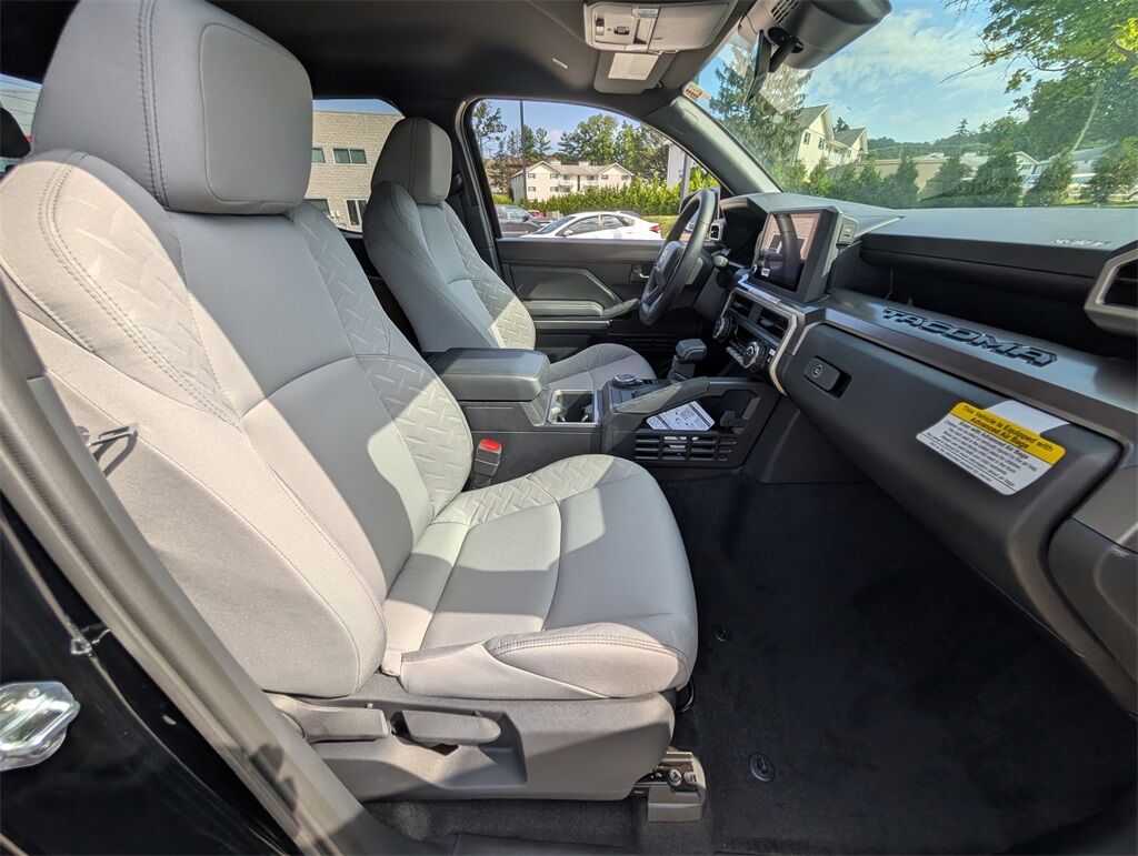 2025 Toyota Tacoma SR5 Cockeysville MD