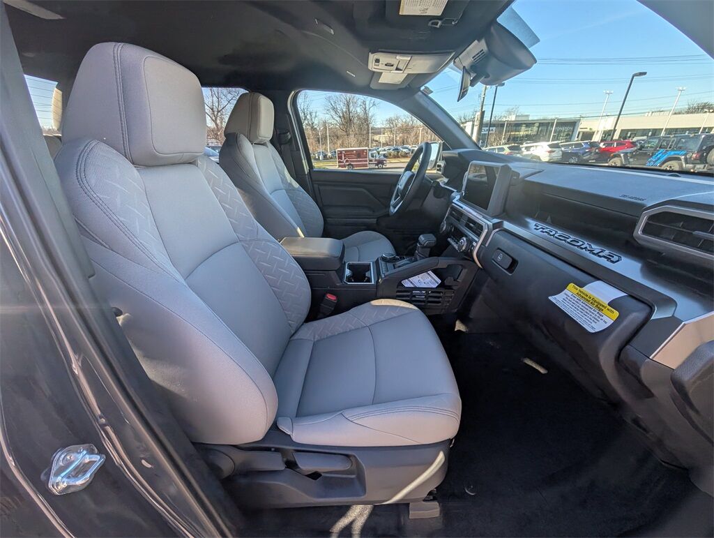 2025 Toyota Tacoma SR5 Cockeysville MD