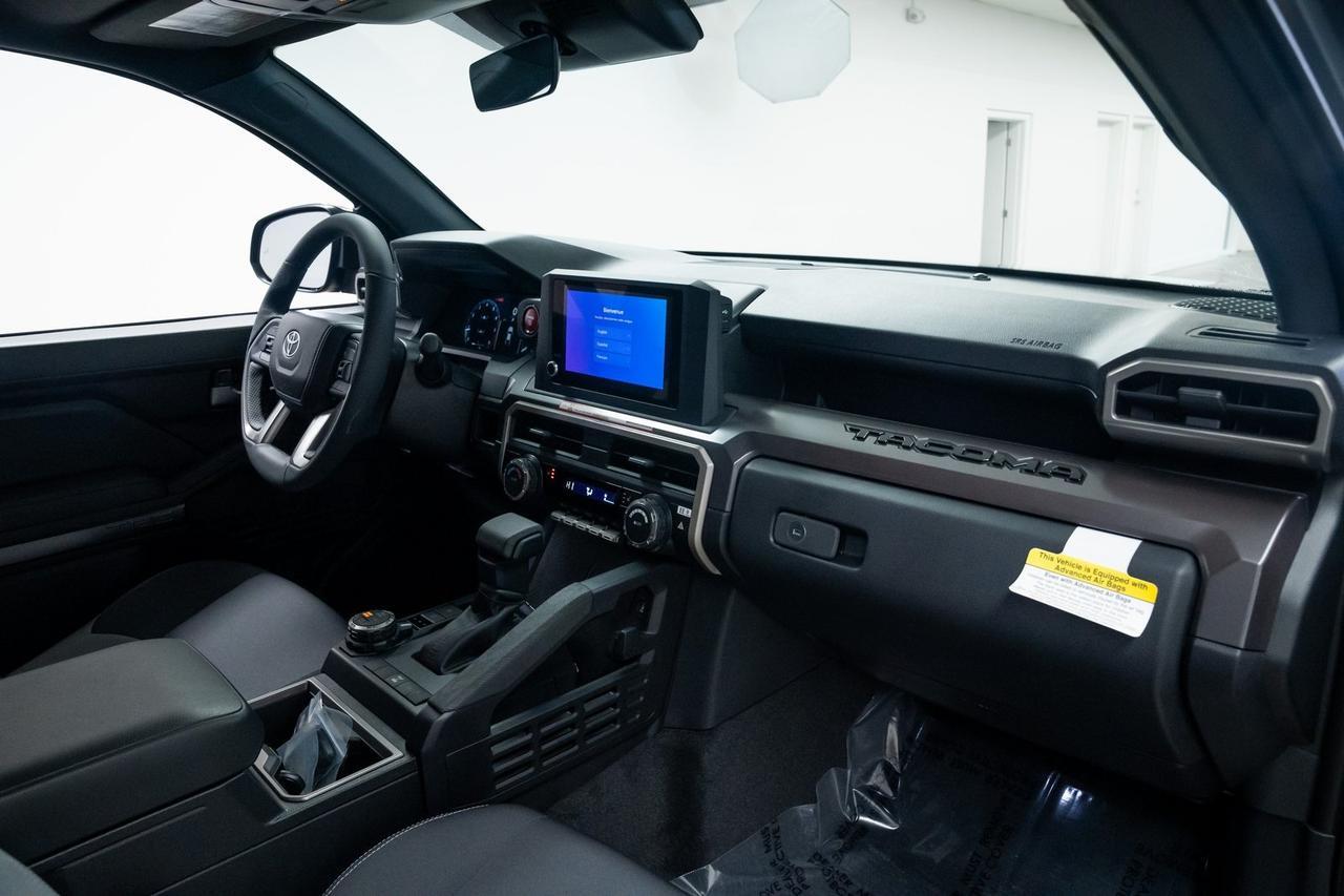 2025 Toyota Tacoma TRD Off-Road 1 Owner Heated Seats Adaptive Cruise Portland OR