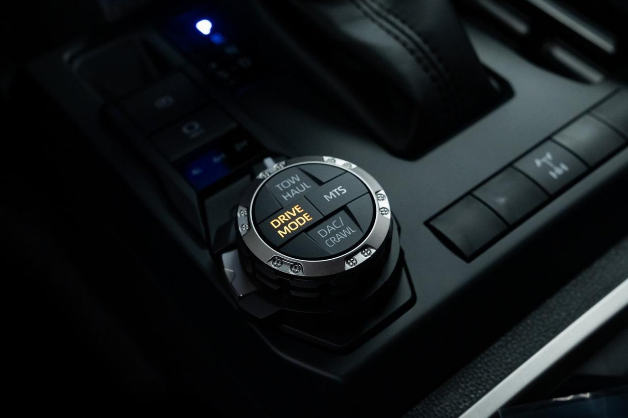 2025 Toyota Tacoma TRD Off-Road 1 Owner Heated Seats Adaptive Cruise Portland OR