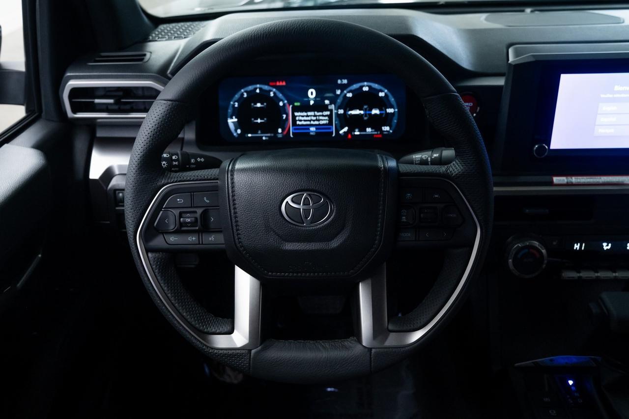 2025 Toyota Tacoma TRD Off-Road 1 Owner Heated Seats Adaptive Cruise Portland OR