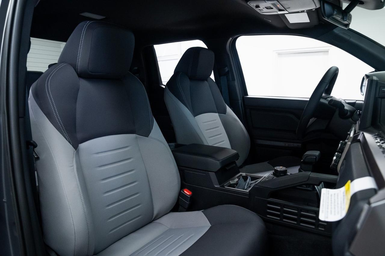 2025 Toyota Tacoma TRD Off-Road 1 Owner Heated Seats Adaptive Cruise Portland OR