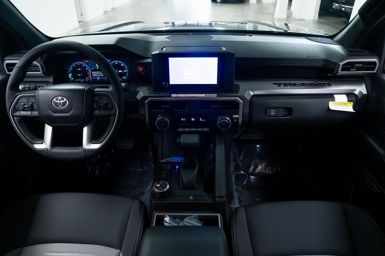 2025 Toyota Tacoma TRD Off-Road 1 Owner Heated Seats Adaptive Cruise Portland OR