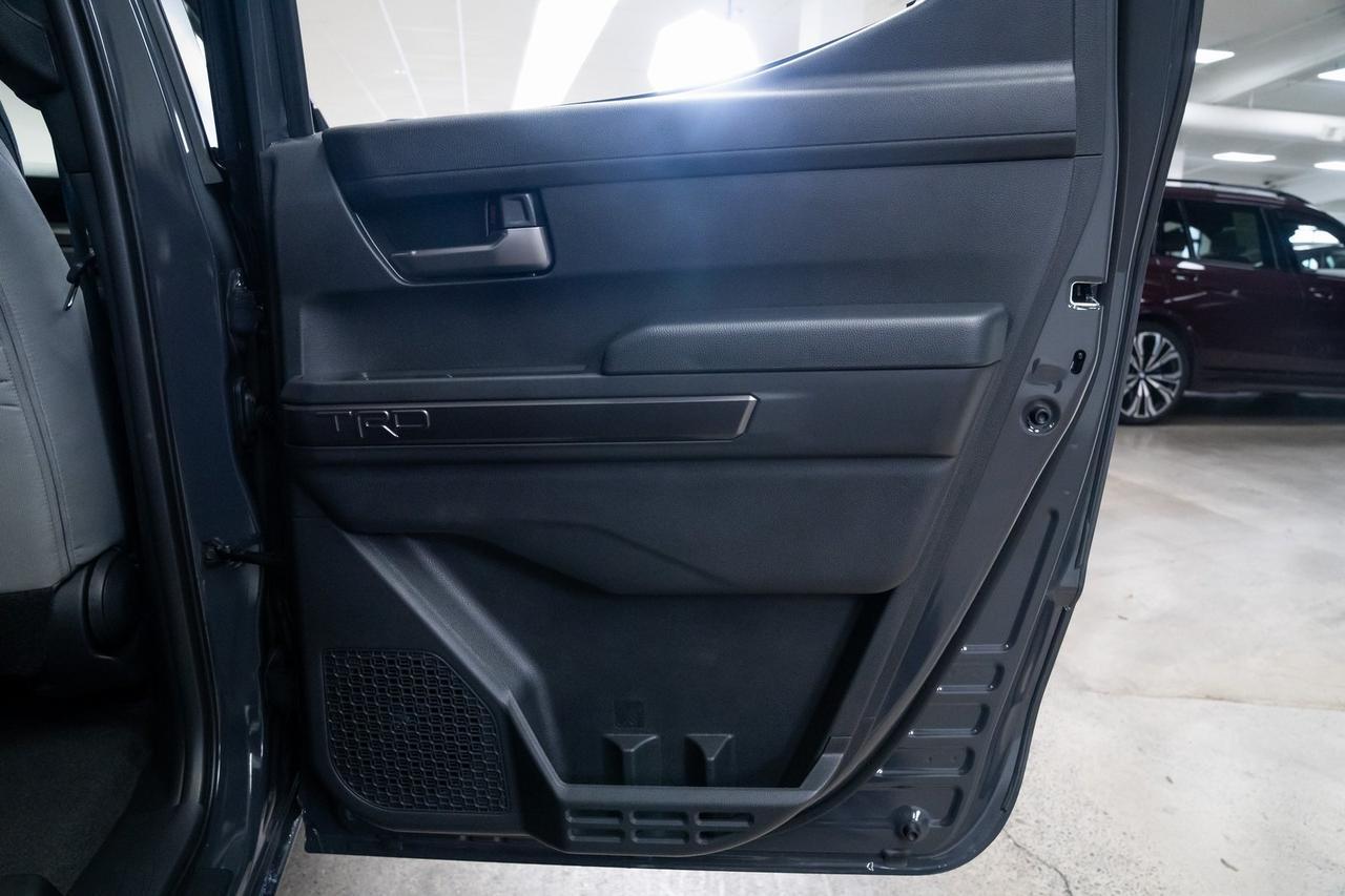 2025 Toyota Tacoma TRD Off-Road 1 Owner Heated Seats Adaptive Cruise Portland OR