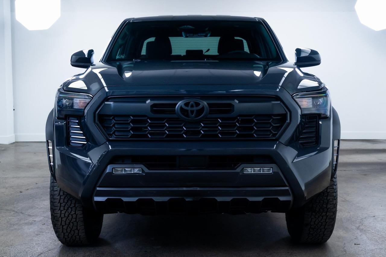 2025 Toyota Tacoma TRD Off-Road 1 Owner Heated Seats Adaptive Cruise Portland OR