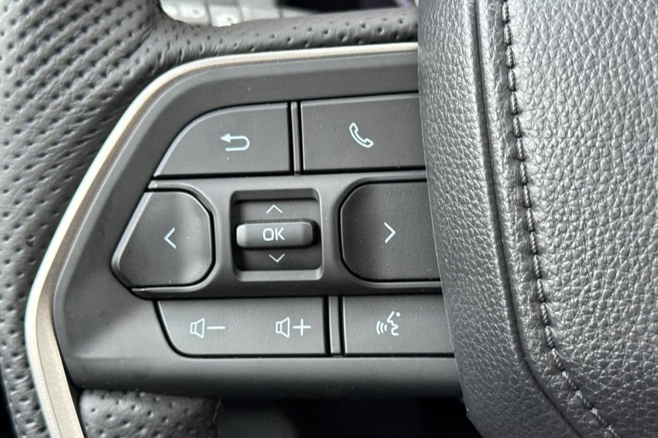 2025 Toyota Tacoma TRD Off Road Hybrid Roseville CA