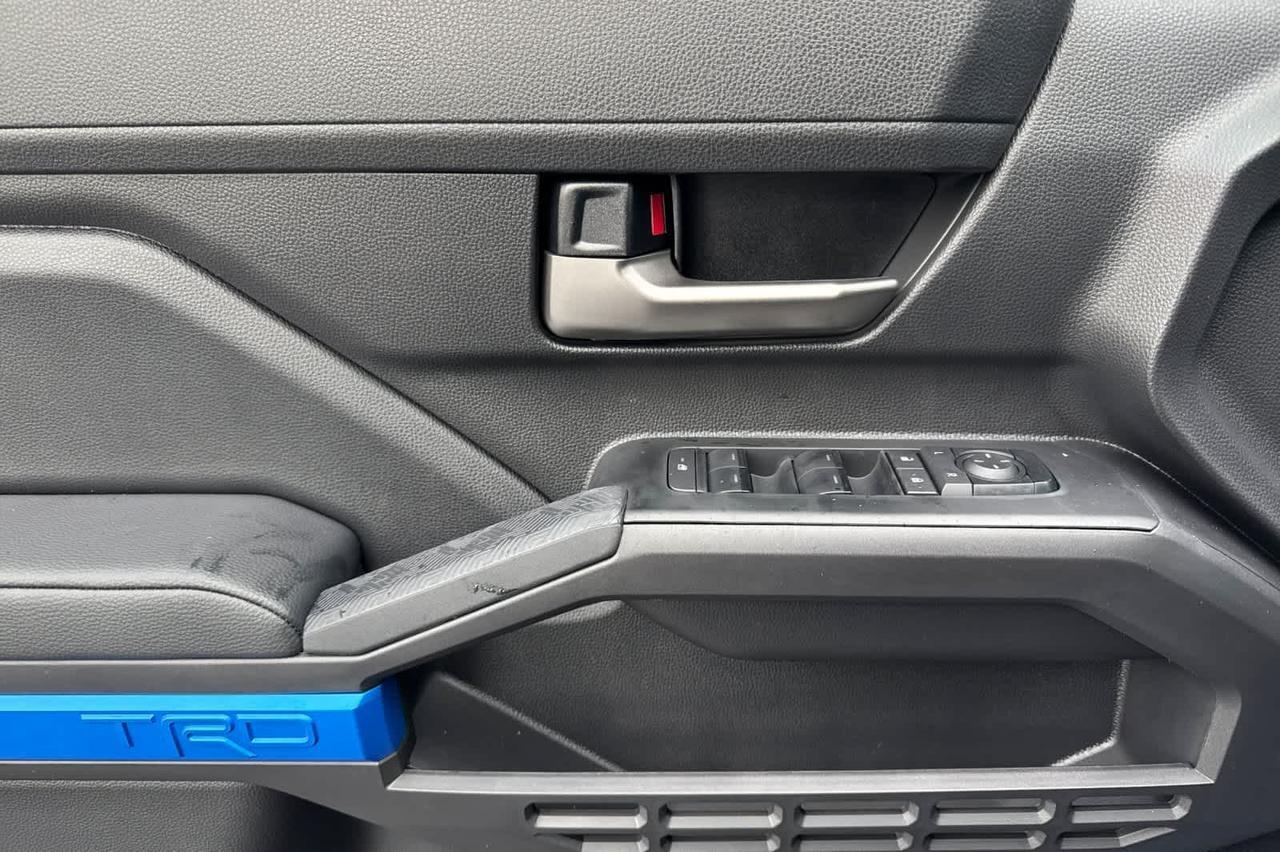 2025 Toyota Tacoma TRD Off Road Hybrid Roseville CA