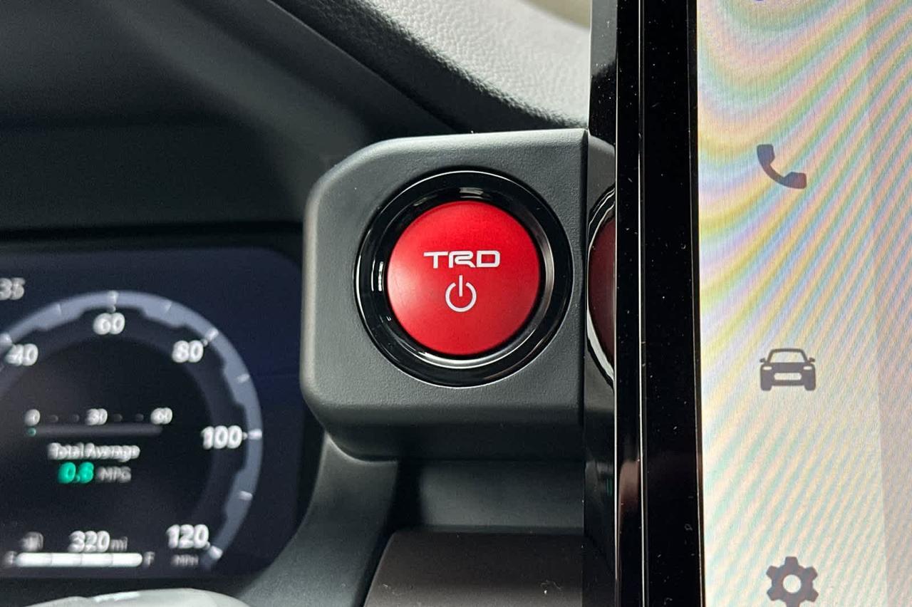 2025 Toyota Tacoma TRD Off Road Hybrid Roseville CA