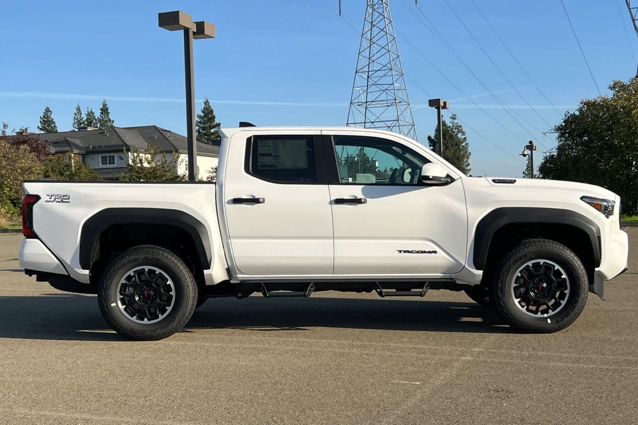 2025 Toyota Tacoma TRD Off Road Hybrid Roseville CA