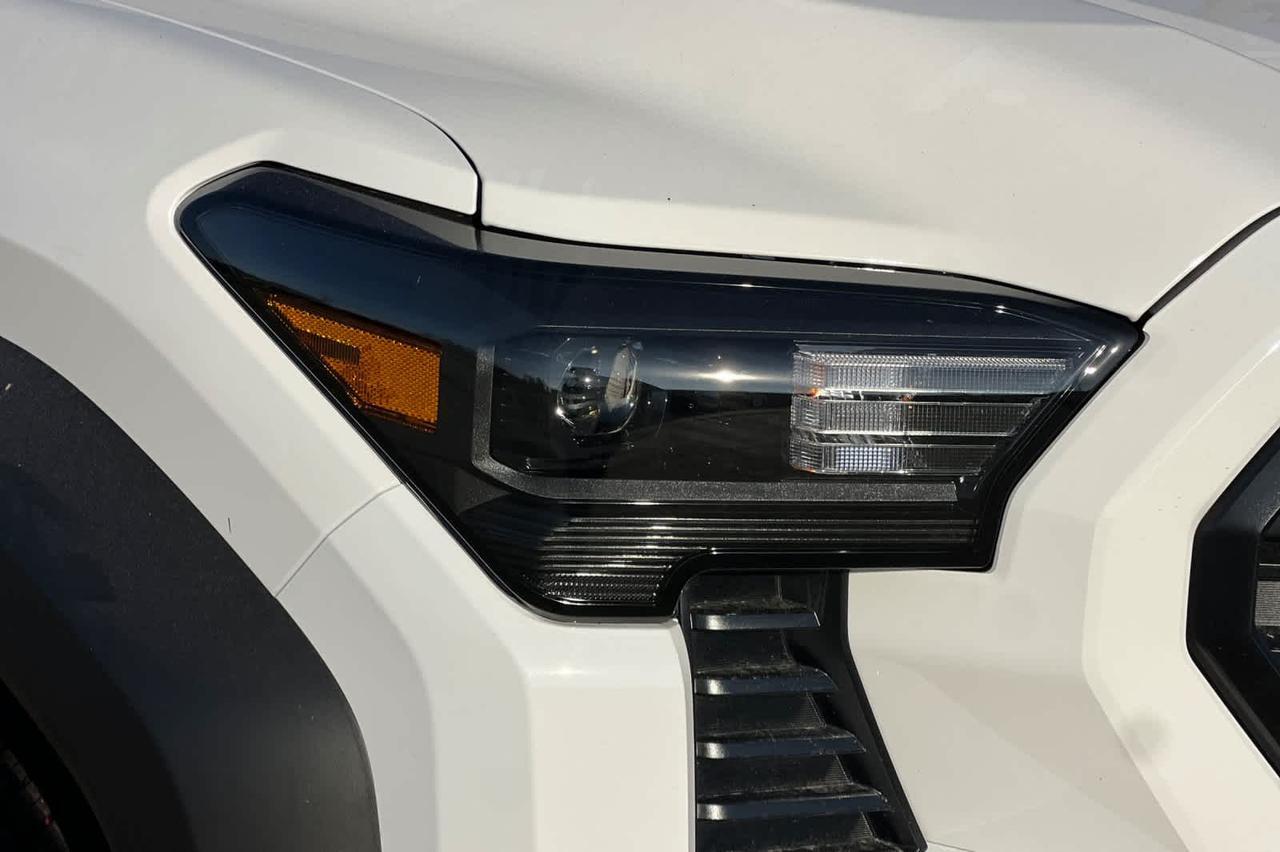 2025 Toyota Tacoma TRD Off Road Hybrid Roseville CA