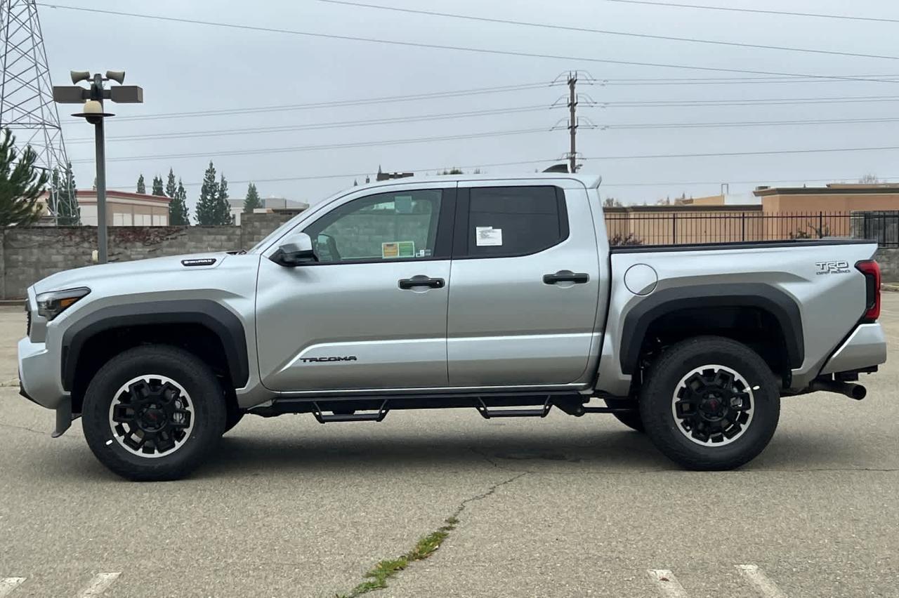 2025 Toyota Tacoma TRD Off Road Hybrid Roseville CA