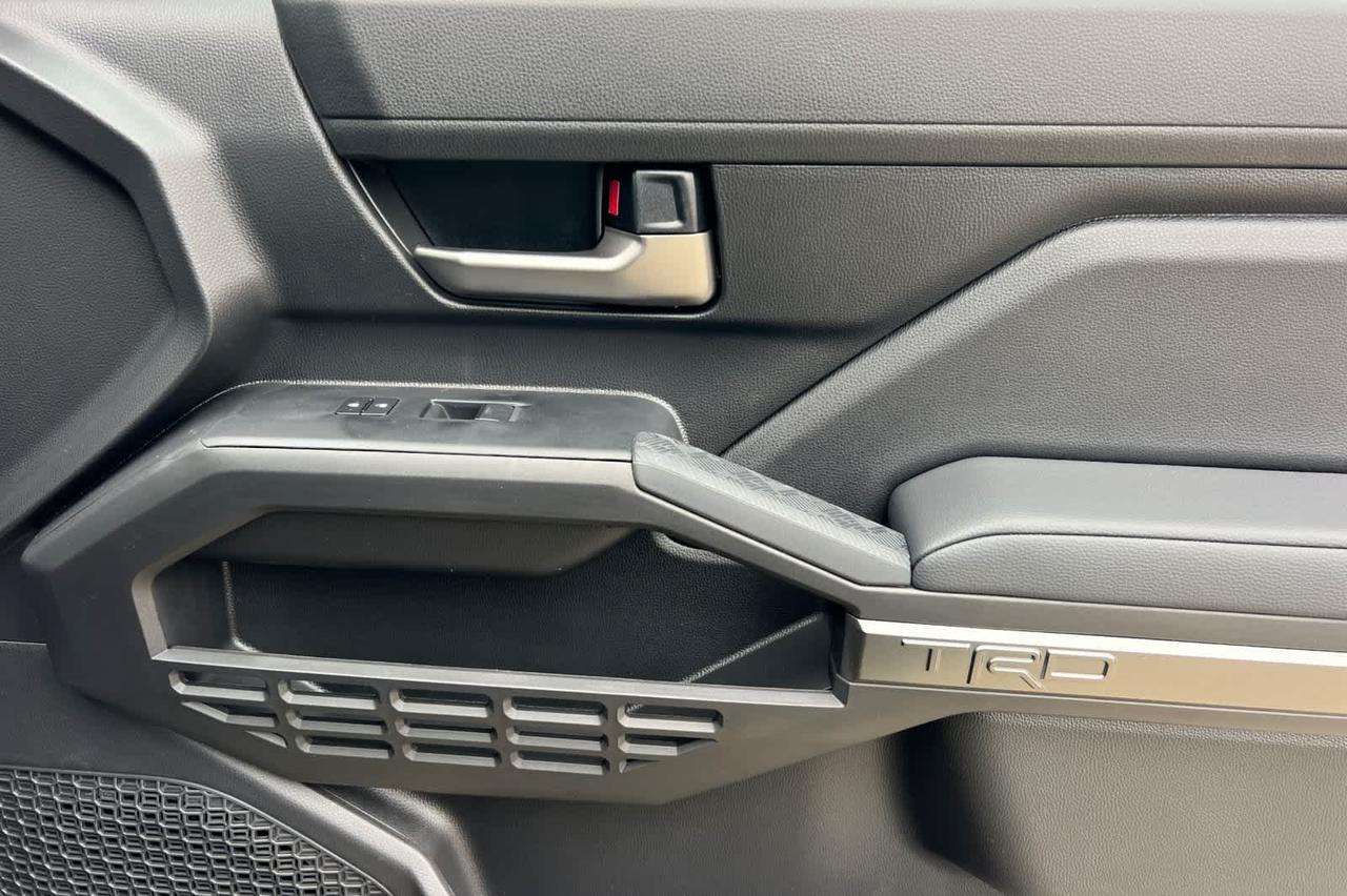 2025 Toyota Tacoma TRD Off Road Hybrid Roseville CA