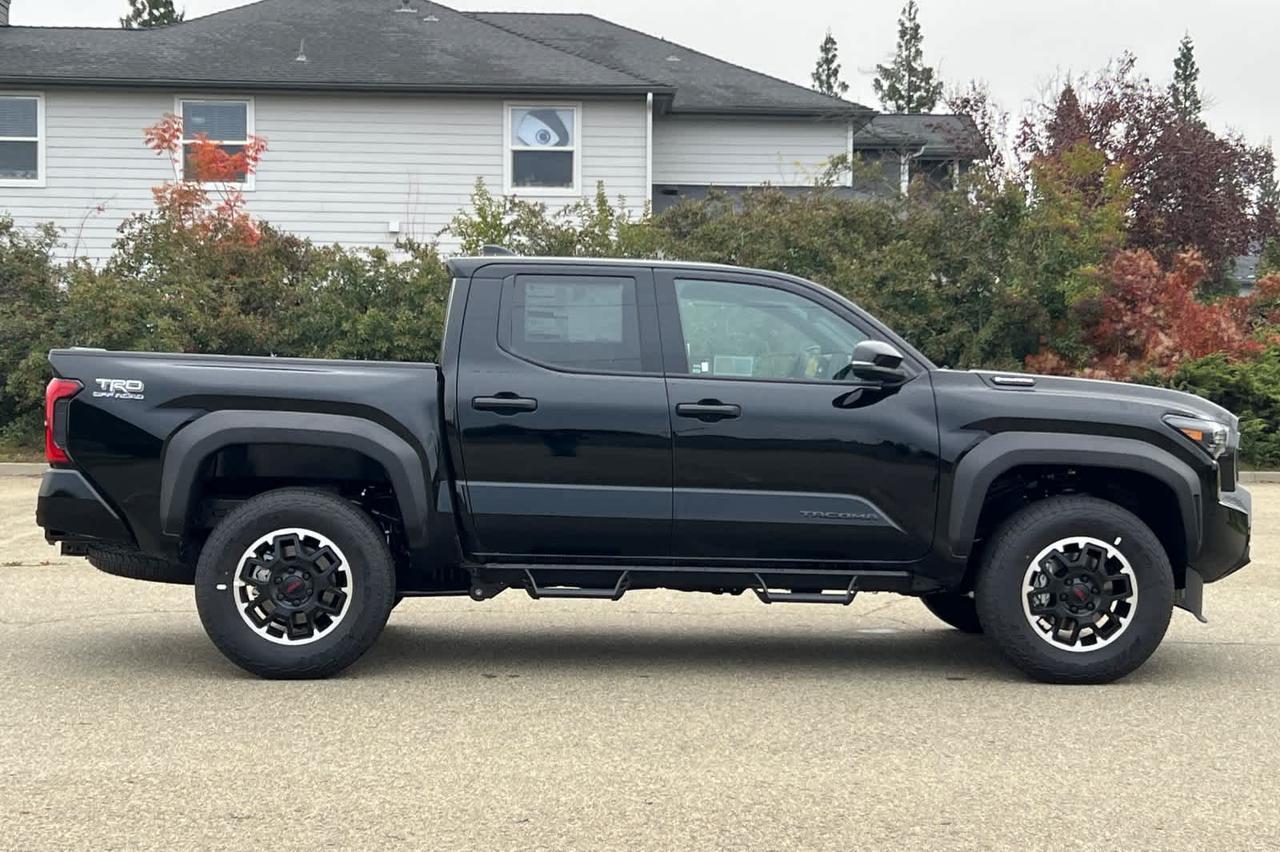 2025 Toyota Tacoma TRD Off Road Hybrid Roseville CA