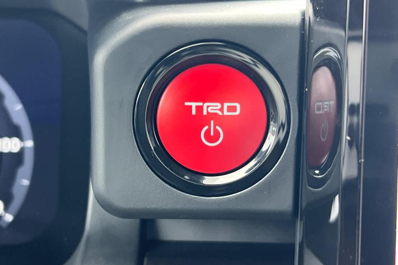 2025 Toyota Tacoma TRD Off Road Hybrid Roseville CA