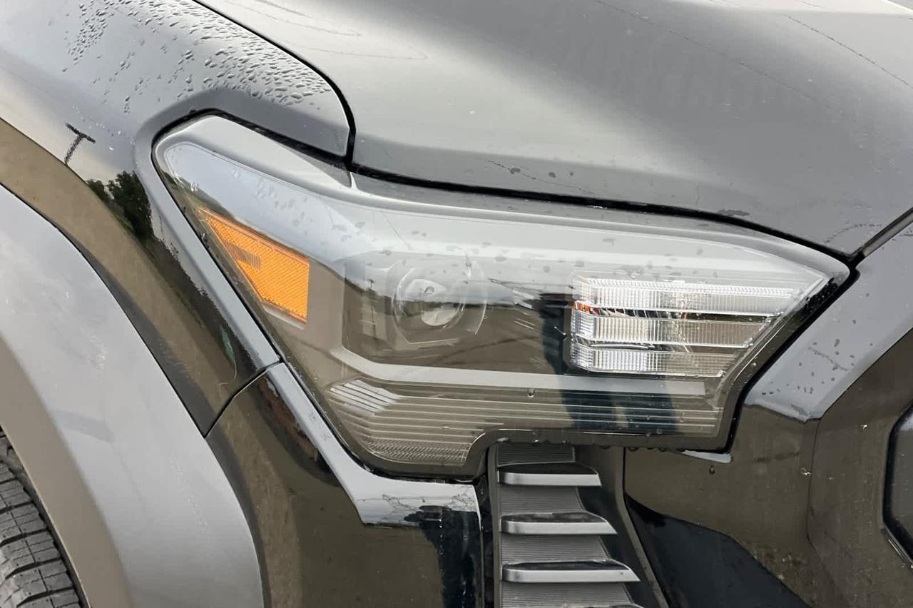 2025 Toyota Tacoma TRD Off Road Hybrid Roseville CA