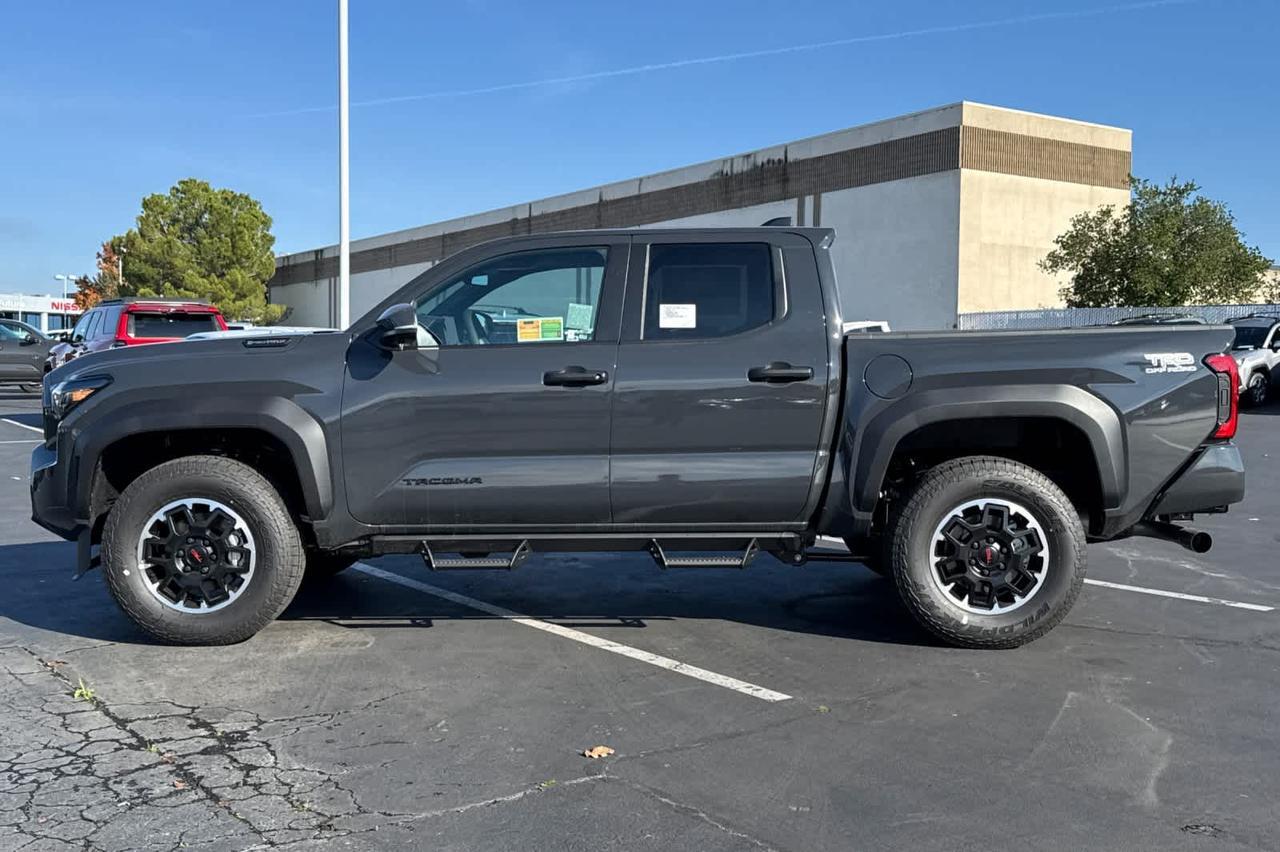 2025 Toyota Tacoma TRD Off Road Hybrid Roseville CA