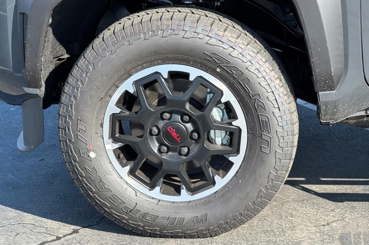2025 Toyota Tacoma TRD Off Road Hybrid Roseville CA