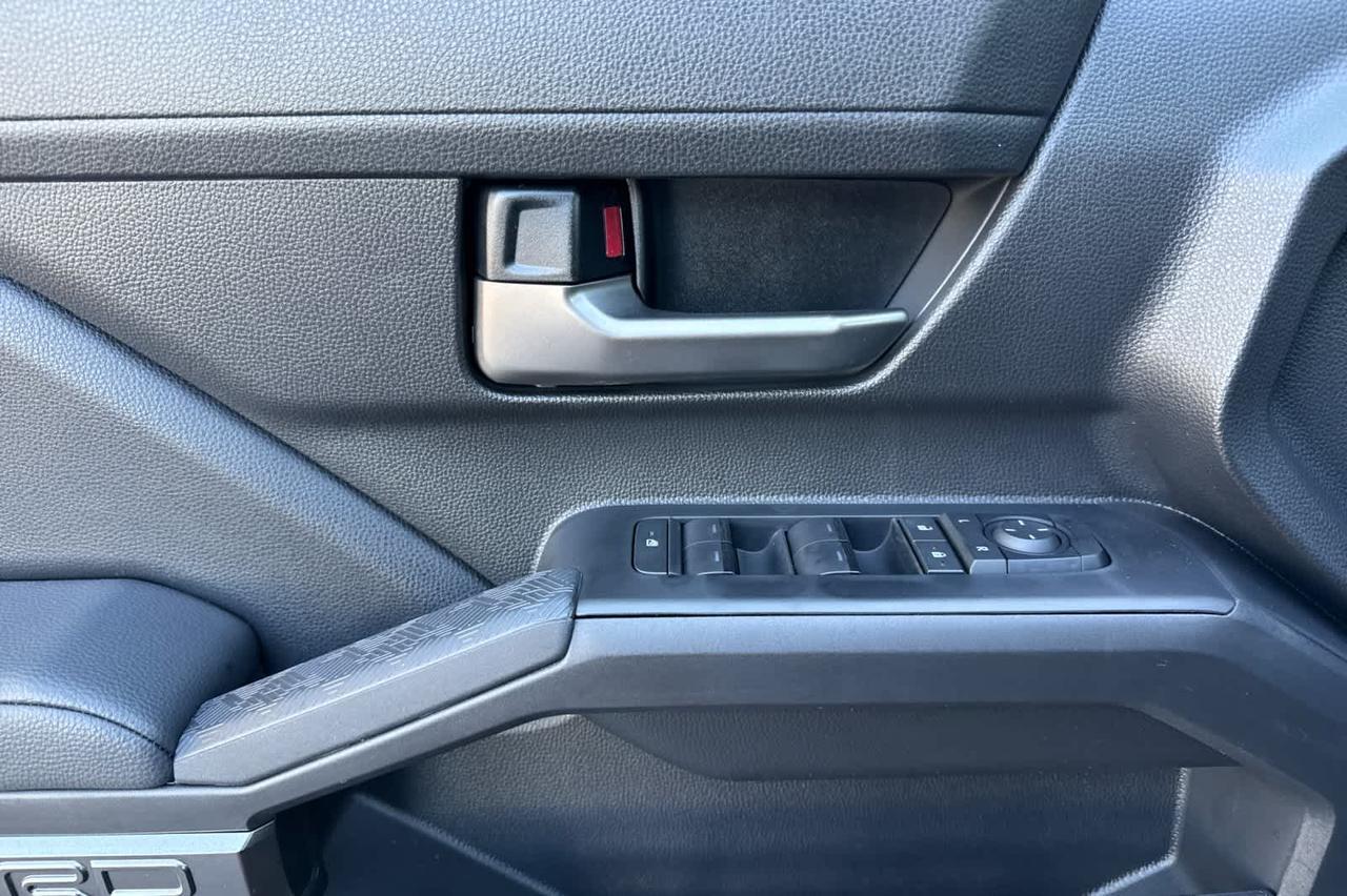 2025 Toyota Tacoma TRD Off Road Hybrid Roseville CA