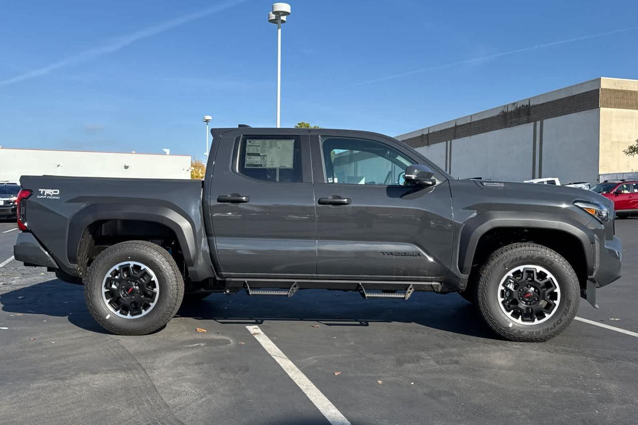 2025 Toyota Tacoma TRD Off Road Hybrid Roseville CA