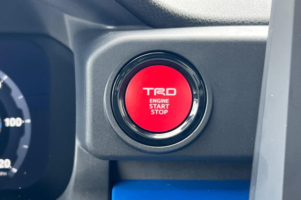 2025 Toyota Tacoma TRD Off Road Roseville CA