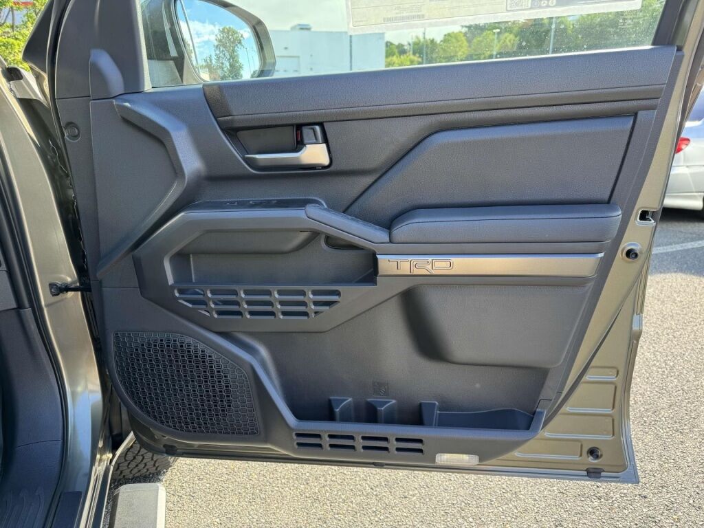 2025 Toyota Tacoma TRD Off-Road Fredericksburg VA