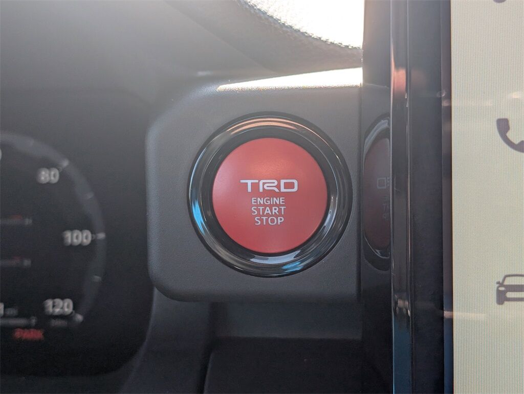 2025 Toyota Tacoma TRD Off-Road