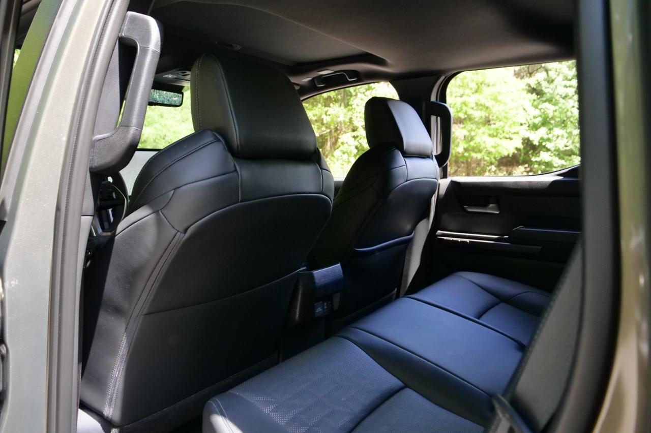 2025 Toyota Tacoma TRD Sport 4X4 / Premium Package / Leather Seats! Lincolnton NC