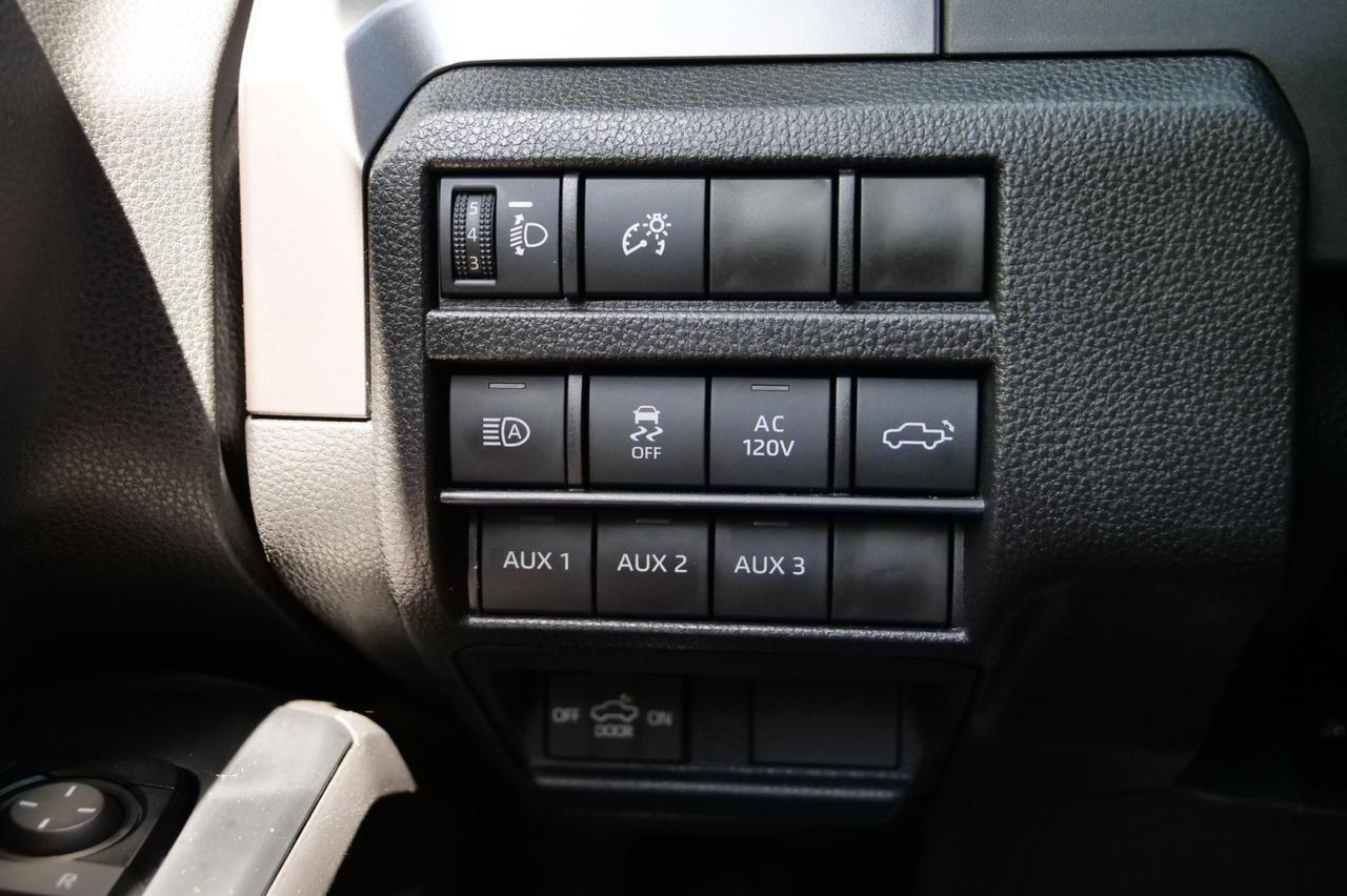 2025 Toyota Tacoma TRD Sport 4X4 / Premium Package / Leather Seats! Lincolnton NC