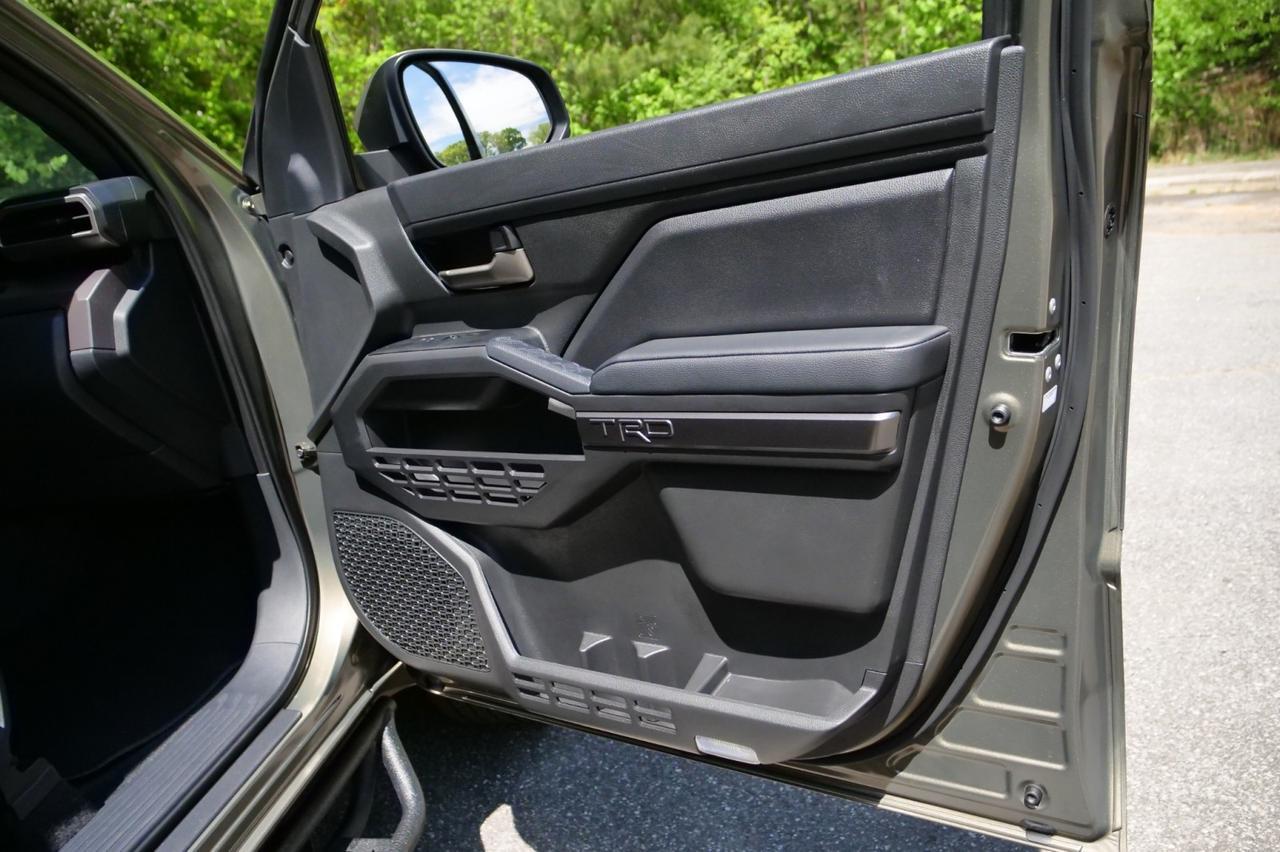 2025 Toyota Tacoma TRD Sport 4X4 / Premium Package / Leather Seats! Lincolnton NC