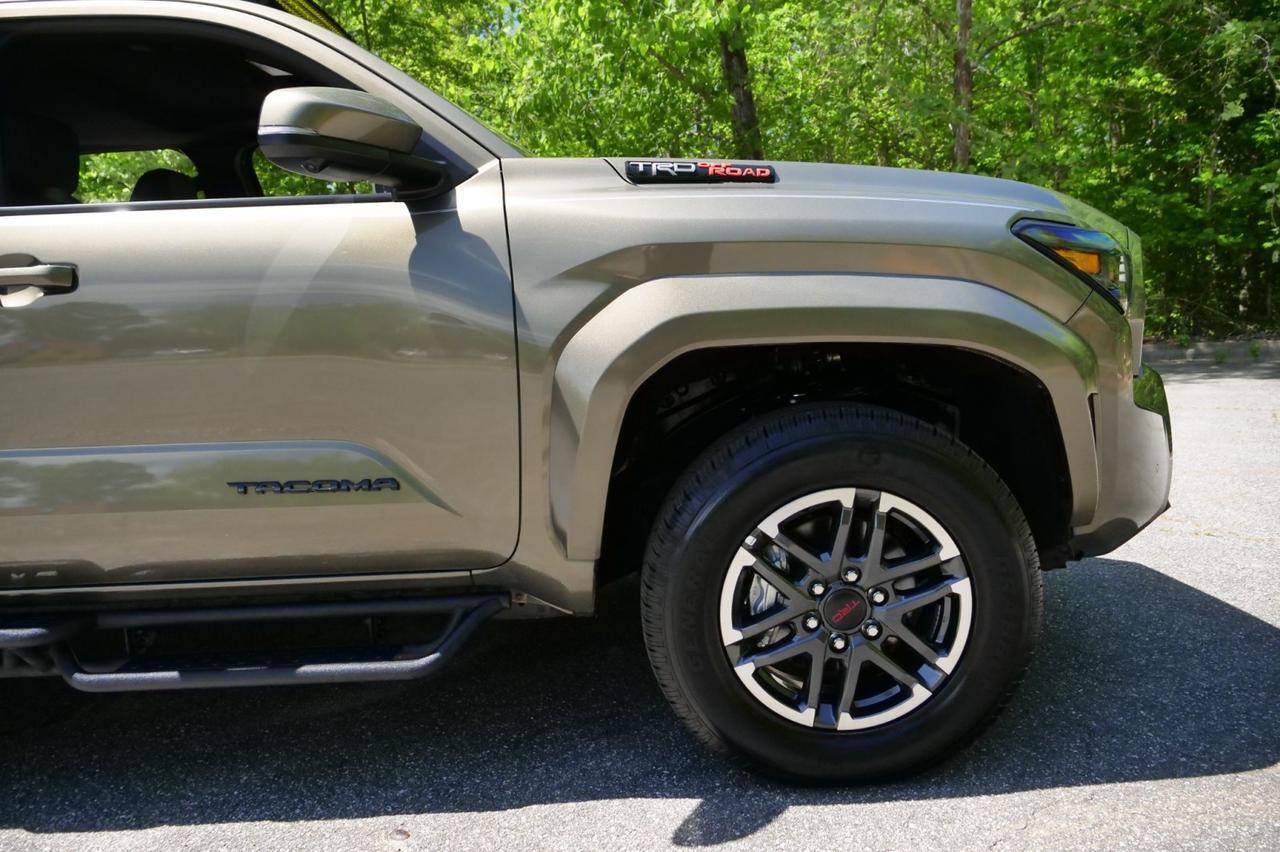 2025 Toyota Tacoma TRD Sport 4X4 / Premium Package / Leather Seats! Lincolnton NC