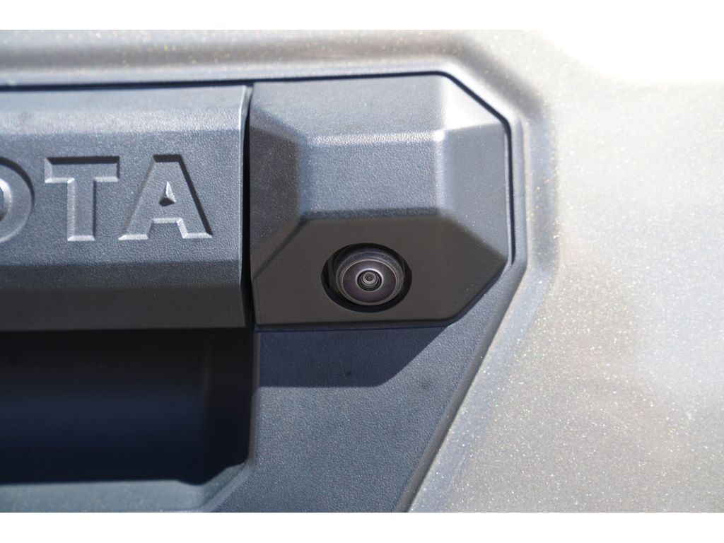 2025 Toyota Tacoma TRD Sport - Photo 12