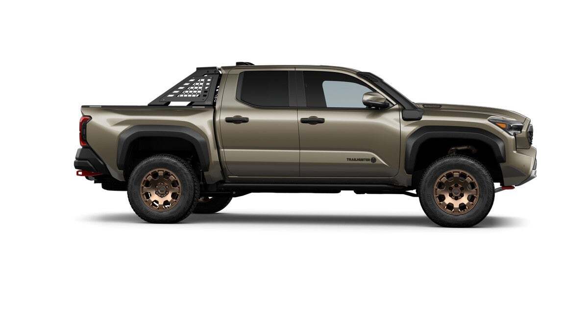 2025 Toyota Tacoma i-FORCE MAX Tacoma Trailhunter Roseville CA