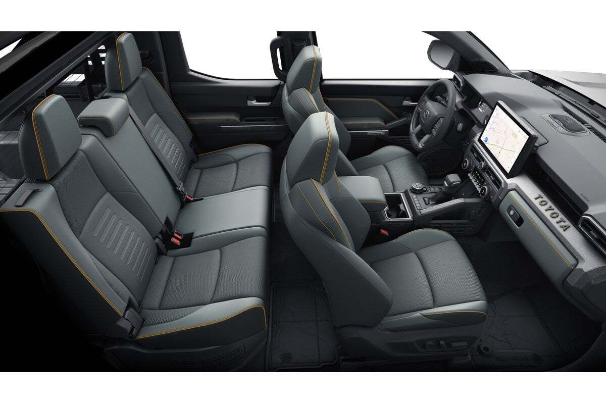 2025 Toyota Tacoma i-FORCE MAX Tacoma Trailhunter Roseville CA