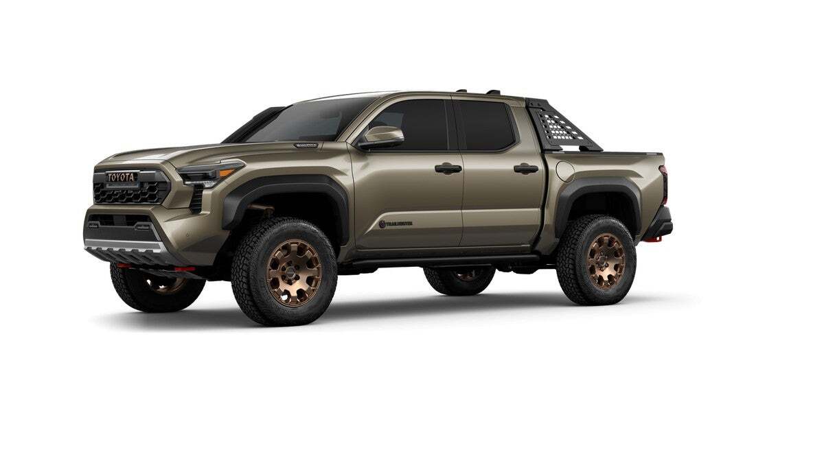 2025 Toyota Tacoma i-FORCE MAX Tacoma Trailhunter Roseville CA